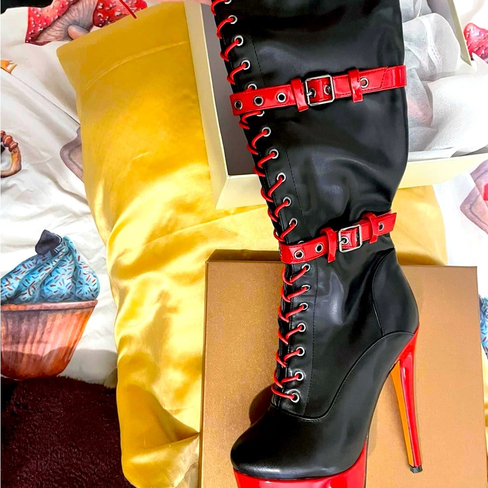 Brand new in box heeled boots